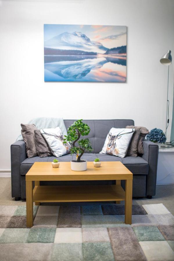 Exclusive Offers L Last-Minute Specials L Parking Free L Double Bed House L Uk L Gaming Room L Komfy 3 Bedroom Cottage With Riverview L Perfect For Short Or Long Stays Ридинг Экстерьер фото