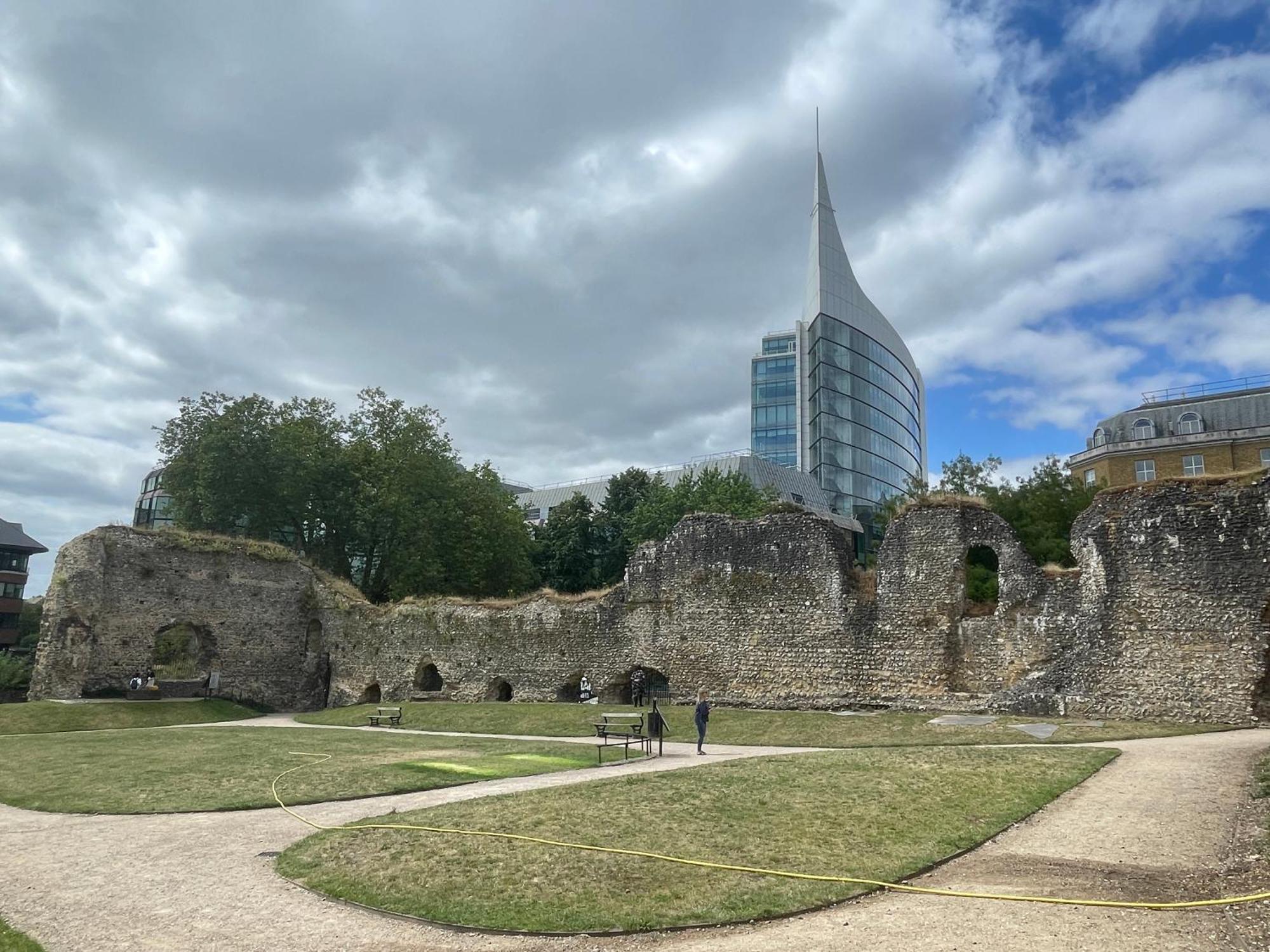 Exclusive Offers L Last-Minute Specials L Parking Free L Double Bed House L Uk L Gaming Room L Komfy 3 Bedroom Cottage With Riverview L Perfect For Short Or Long Stays Ридинг Экстерьер фото